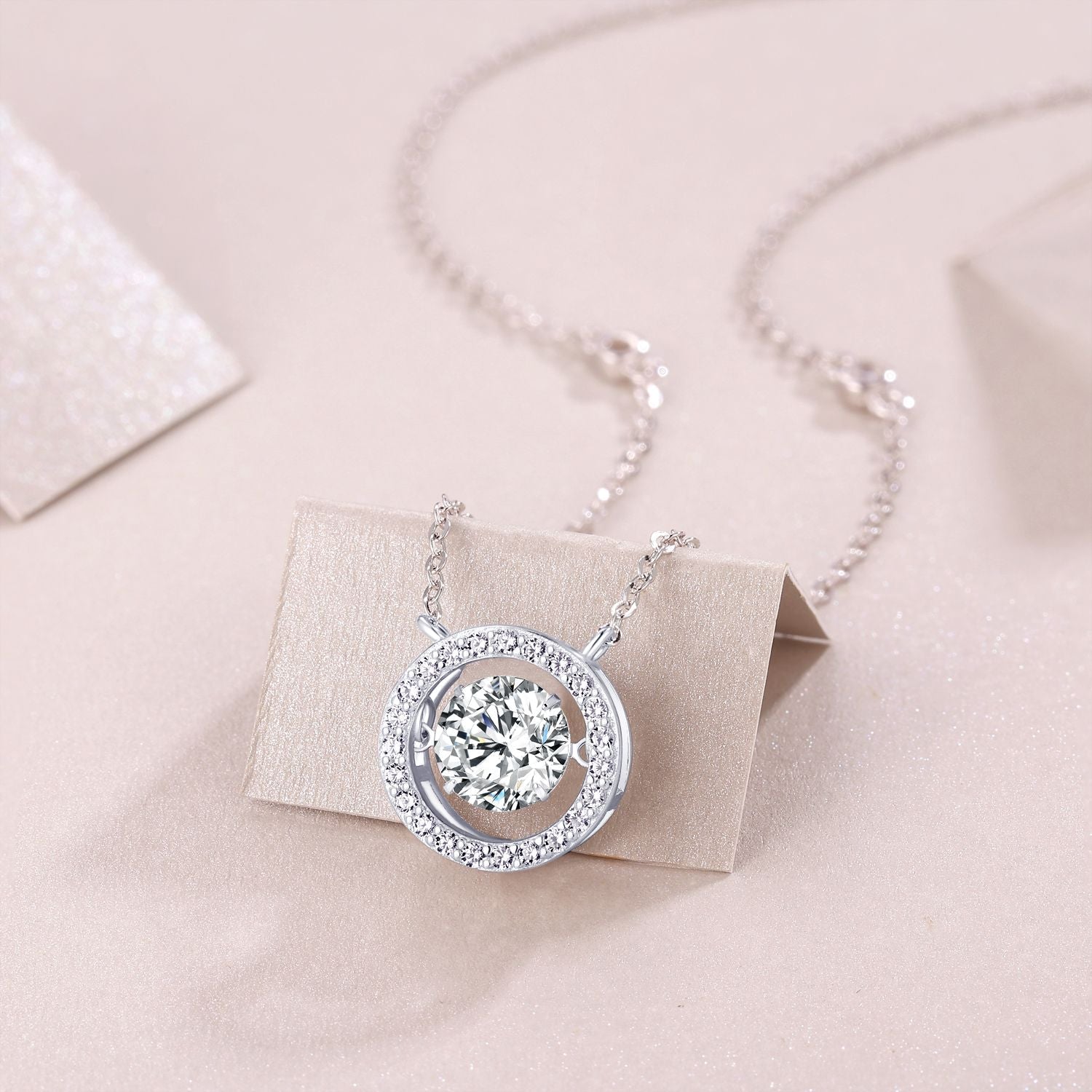 Möbius Charm Necklace - A fashionable and popular jewelry necklace